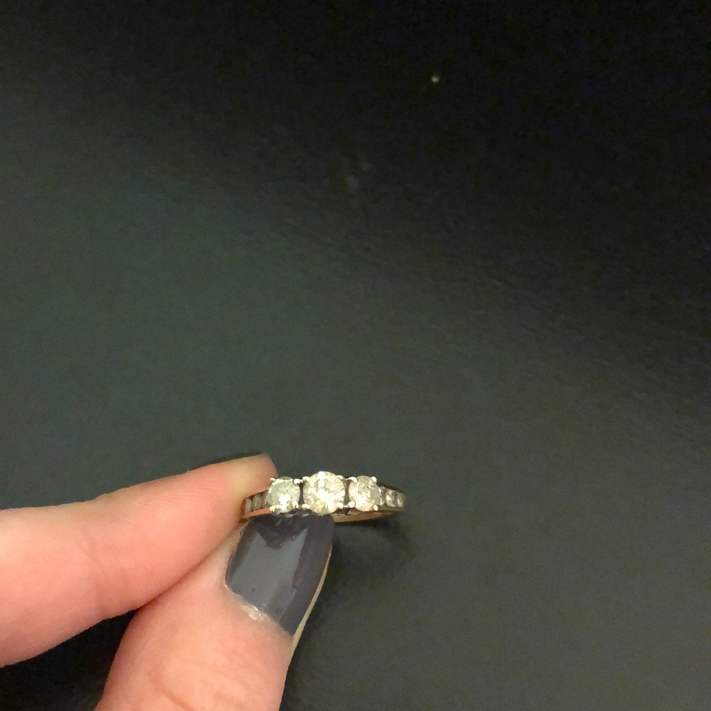 14k gold ring with genuine diamonds